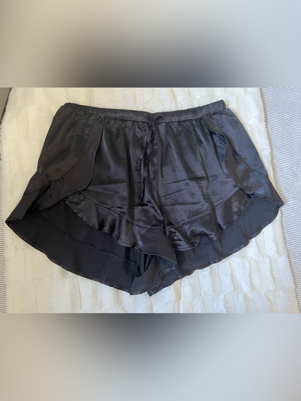 Maccs the Label Satin Ruffle Shorts